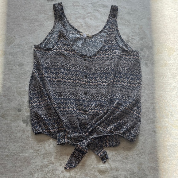 Vintage Kirra Blue and Cream Geometric Sleeveless Bohemian Top with Tie - Picture 1 of 13